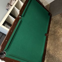 Pool Table Including Accessories 
