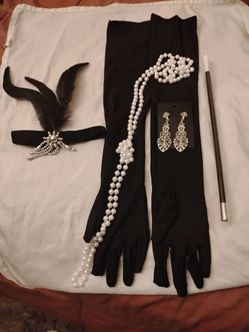 1920s Flapper Accessories