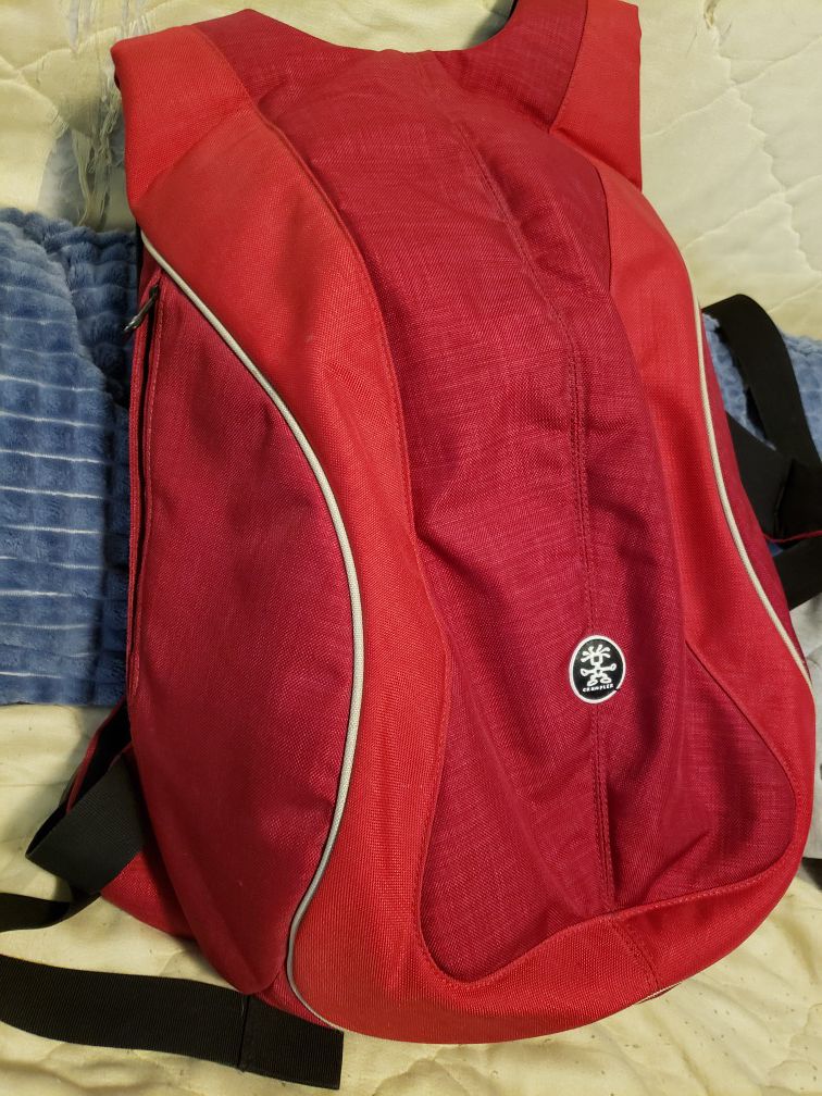 backpack laptop crumpler