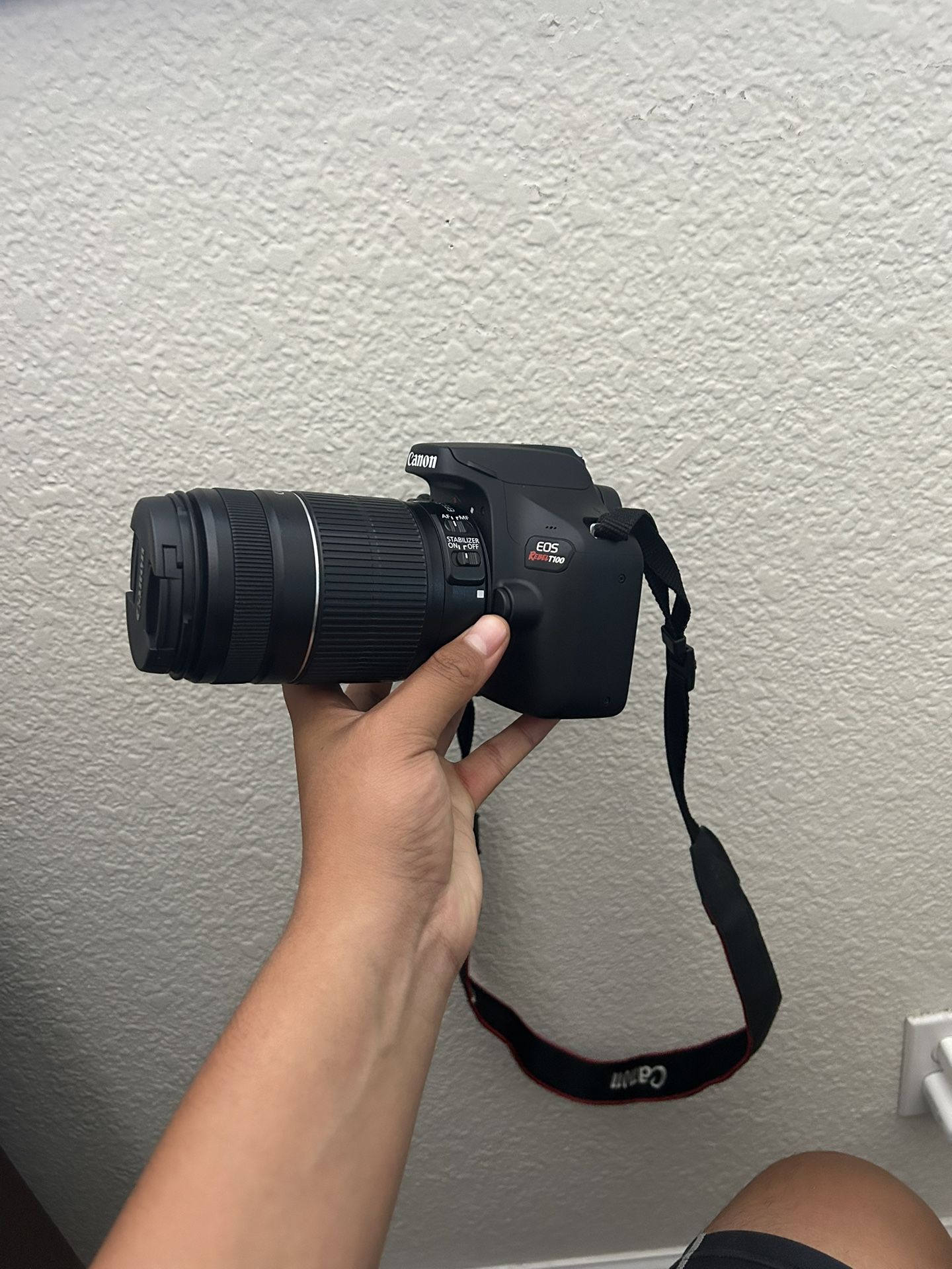 Canon EOS Rebel T100