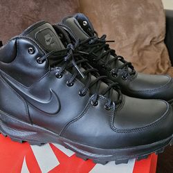 Nike Manoa Leather Boots ( All purpose boots) Firm On The Price.