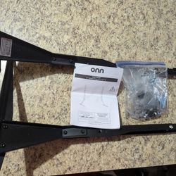 TV Stand/Wall Mount