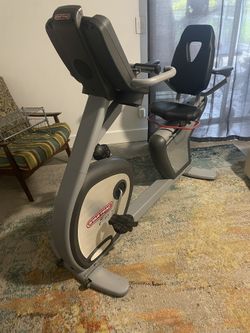 Star Trac Professional Grade Recumbent Bike