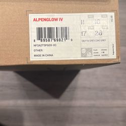 North Face Alpenglow IV Kids Boot Size 11