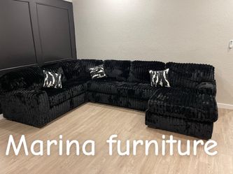 Black Plush Sectional Sofa with Chaise