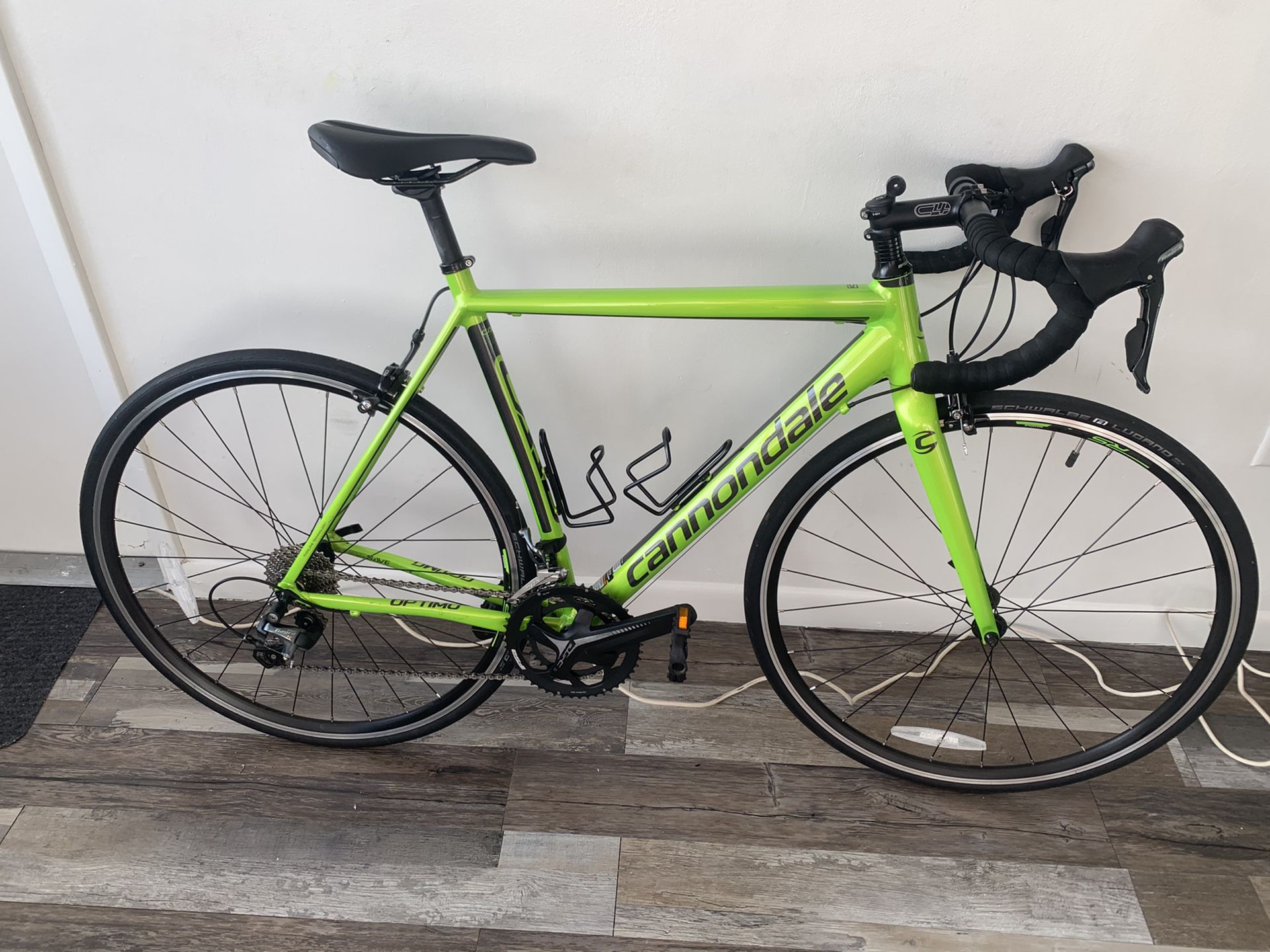 2019 Cannondale CAAD Optimo Tiagra Carbon forks
