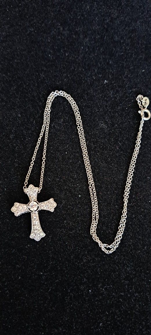 Vanna K Sterling Silver Cross Pendant Necklace, 18"