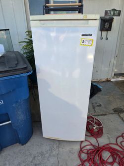 Upright small freezer