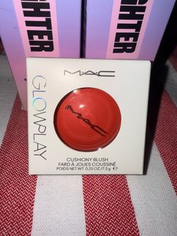 MAC Glow Play Cushiony Blush - Groovy