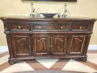 Kevin Charles Buffet Table