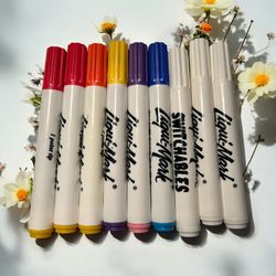 BUNDLE - 18 Crayola Supertip Markers + Color Changing Markers | Kids & Crafts