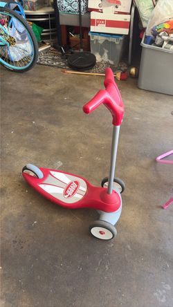 Radio Flyer Kids Kick Scooter