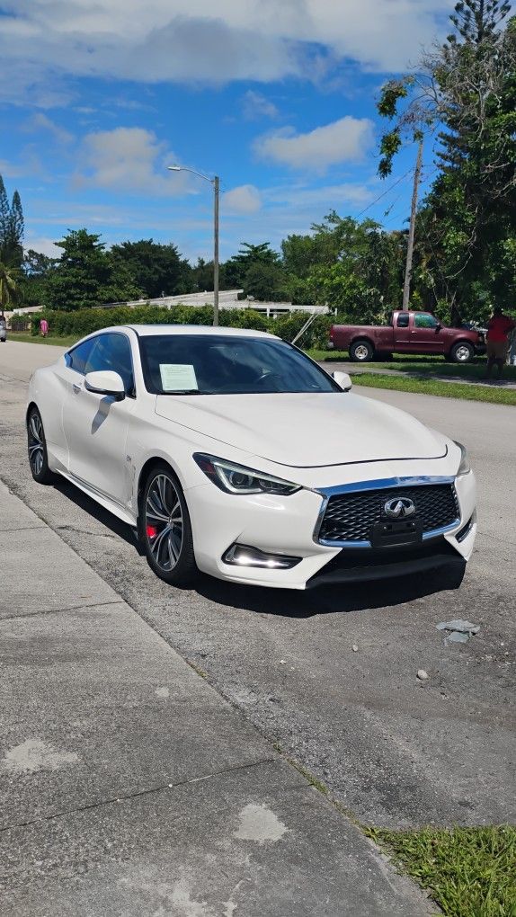 2018 Infiniti Q60