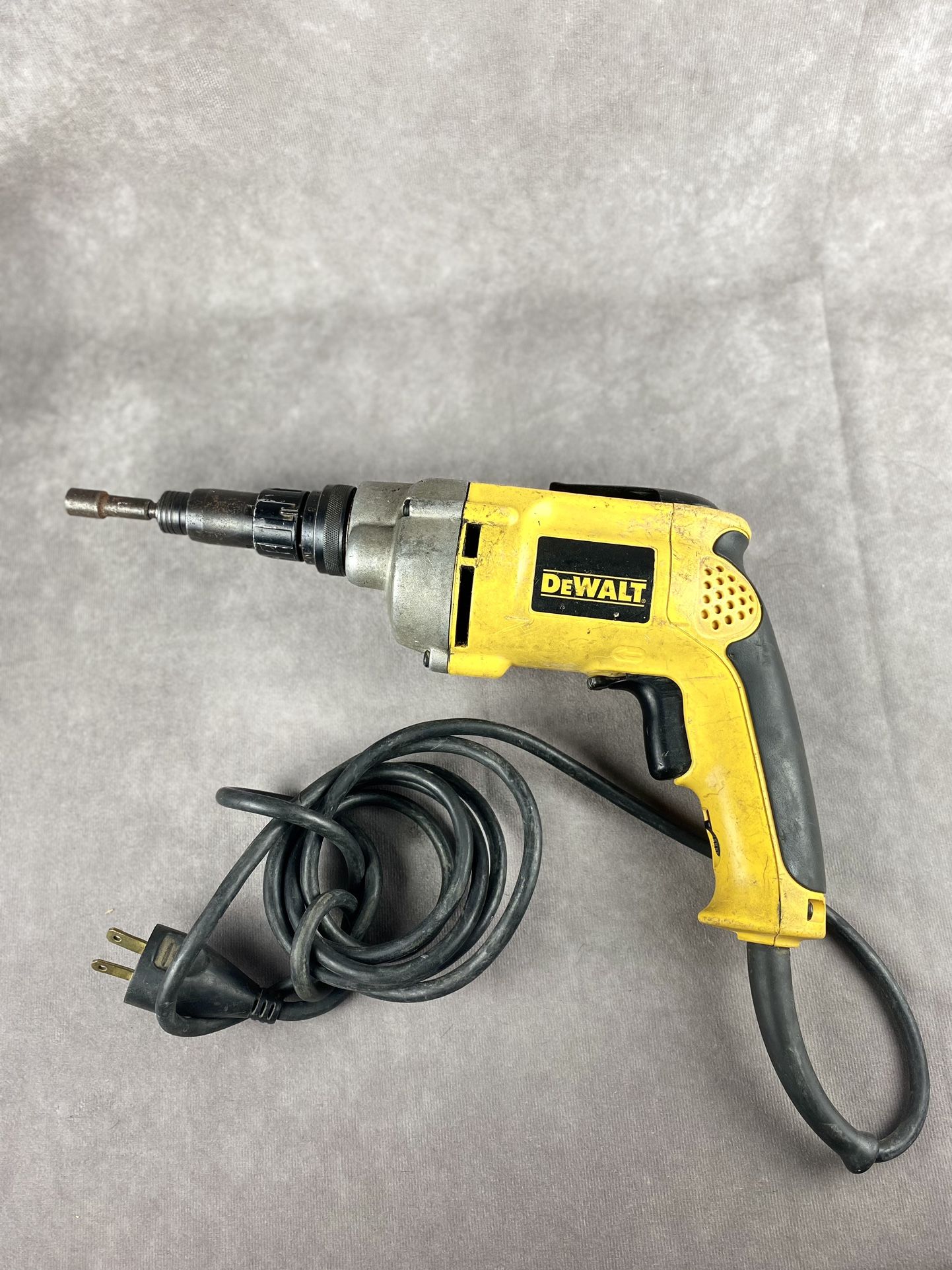 Dewalt Corded Screwdriver With Clutch DEWALT, 1/4 In Drive Size