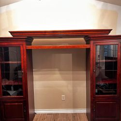 Entertainment center