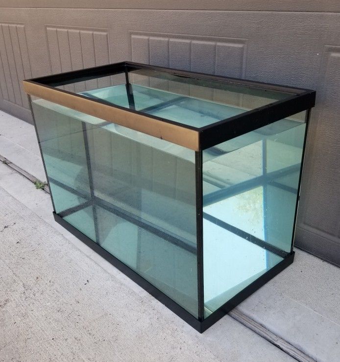 20 Gallon Fish Tank & Flattened Glass Marbles