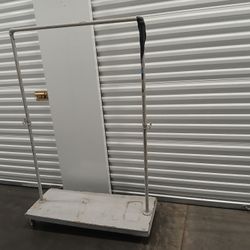FREE CLOTHES RACK