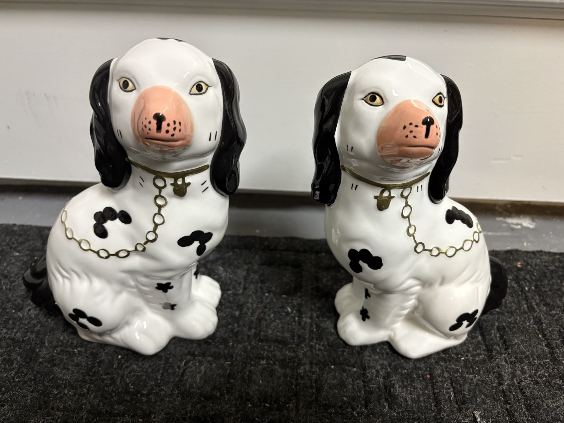 2 Black & White English Staffordshire Cavalier King Charles Spaniel Dog Statues. Antique England Staffie Look. PERFECT PAIR. Also, Foo Fu Doggies.