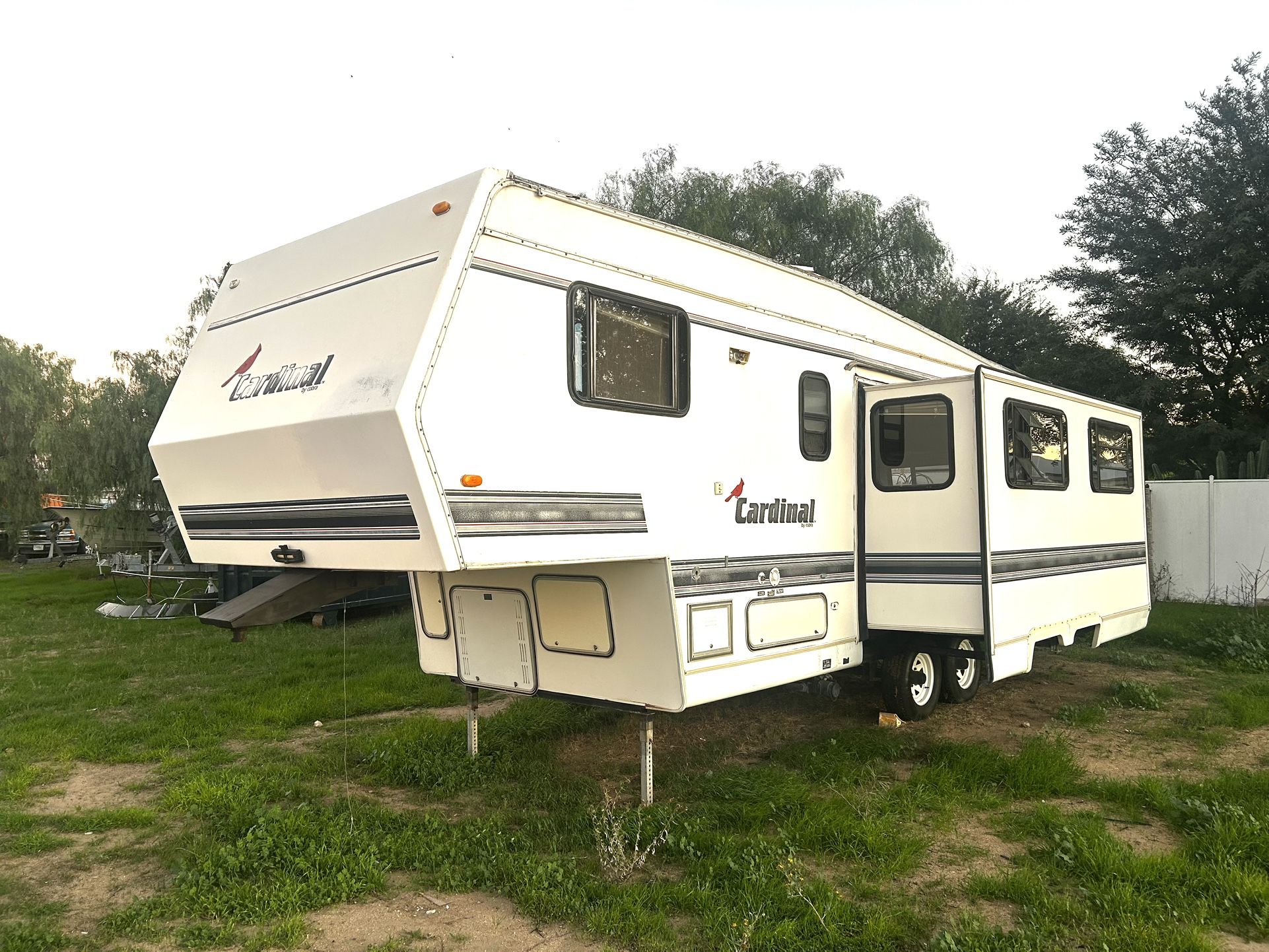 2001 Forest river Cardinal