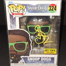 🔥 Snoop Dogg autographed Funko Beckett COA 🔥