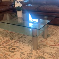 Buena Bonita Y Barata Mesa De Doble Vidrio Con Patas Resistente De Metal..