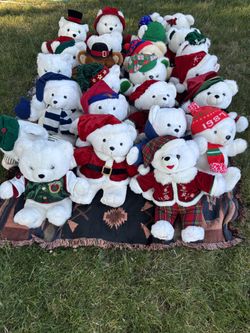 Christmas Kmart Bears !! 25 To This Lot !!
