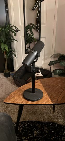 Shure SM7B Dynamic Microphone with Desk Stand — Singing / Podcast / Streaming Mic.