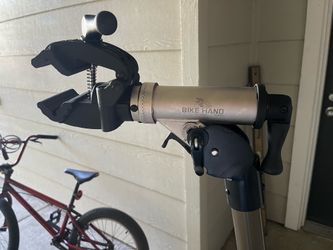 Portable bike stand