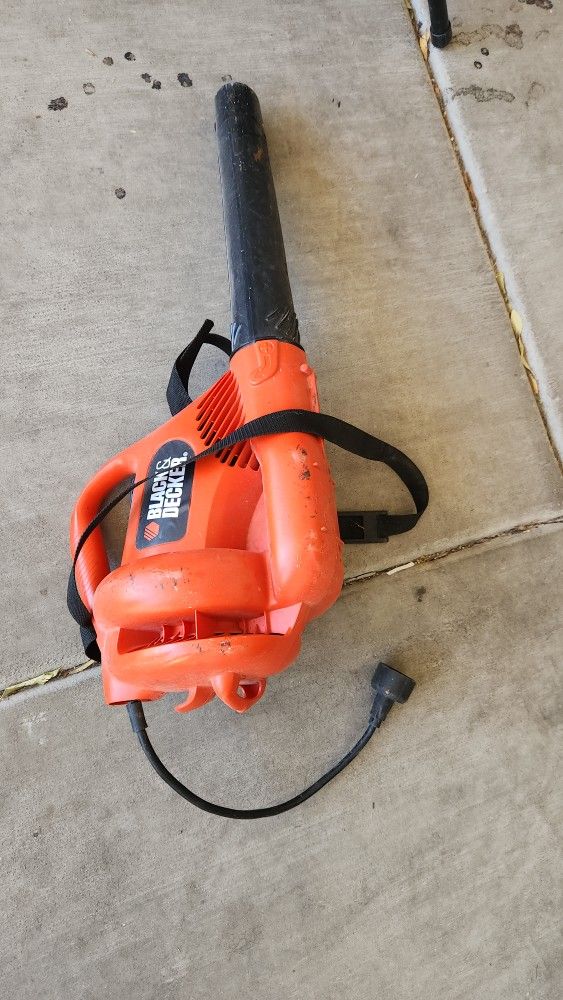 Leaf Blower