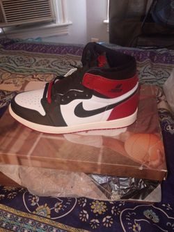 Tenis jordan  retro 1