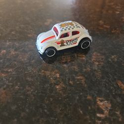 1988 Hot Wheels Volkswagen Beetle Pawn Chess Edition