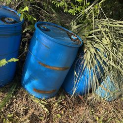 50 GL GALLON PLASTIC DRUMS BLUE CONTAINER  ABOUT 15 LEFT $25 EACH 