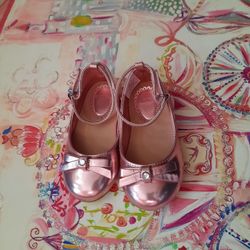 Gymboree Shoes size 6 New