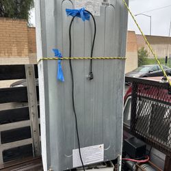 Refrigerator $200 OBO 