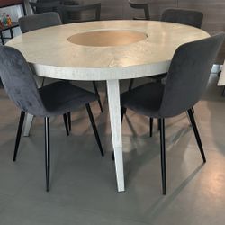 Kitchen / Dining Table