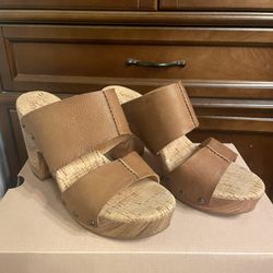 Kork Ease Platform Pump Sandals Size 7M