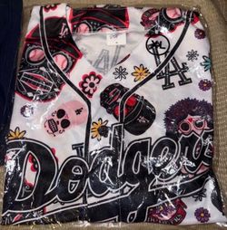 Dia de Los dodgers jersey (size x-large) new