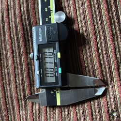 Mitutoyo 6” Digimatic Vernier Caliper