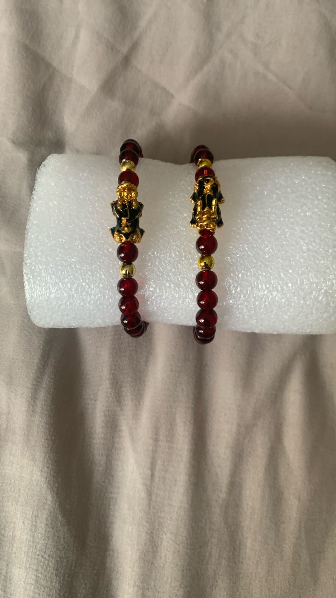 New Fashion Jewelry Obsidan Stone Beads Attract. Good Luck, Charm.