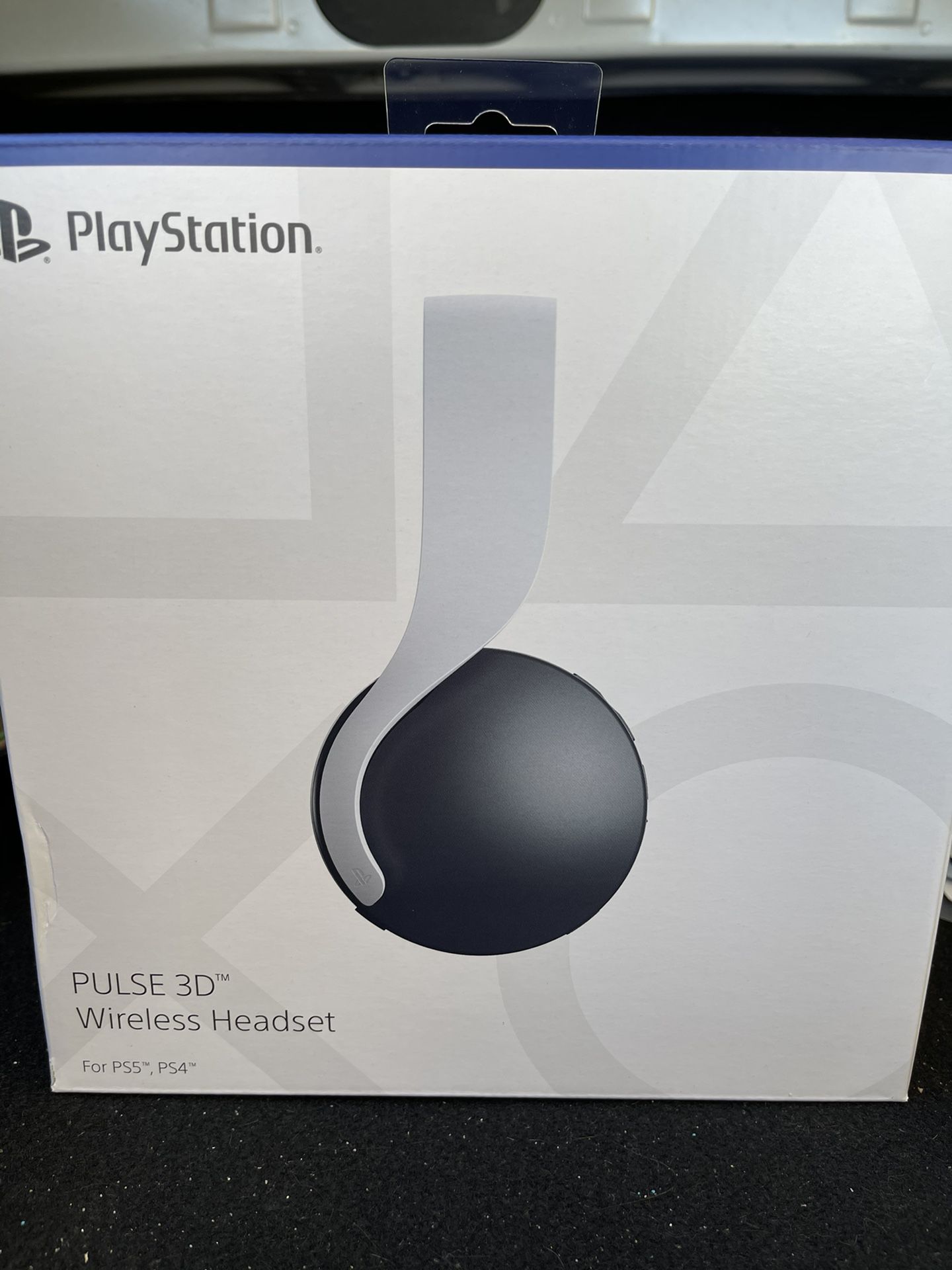 SONY PS5 PULSE HEADSET SOLD OUT IN HAND AND BRAND NEW