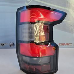 2022-2023 NISSAN FRONTIER RIGHT TAIL LIGHT 