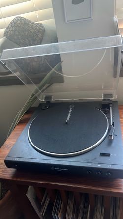 Audio Technica Automatic Turntable