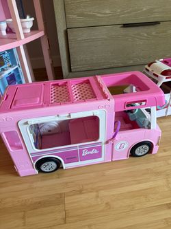 Barbie Camper & Ambulance