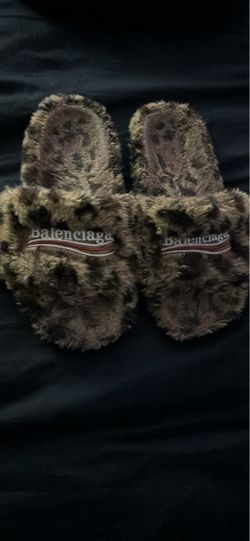 Leopard slides