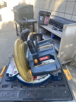 Ryobi 18V cordless 8-1/4 inch miter saw