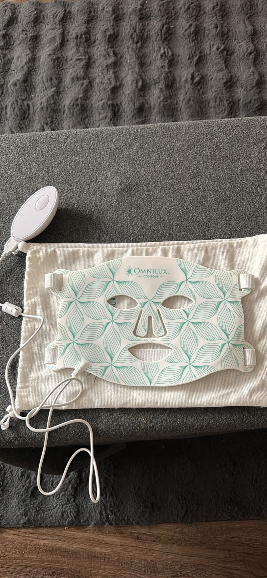 Omnilux Contour Face