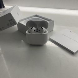 AirPod Gen 4