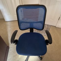 Chair with Adjustable Seating Height And  Width