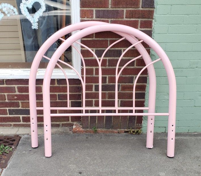 Pink Metal Toddler Bed