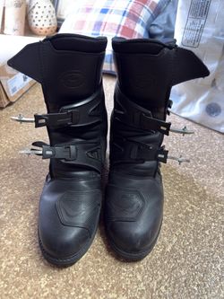 Motorcycle boots